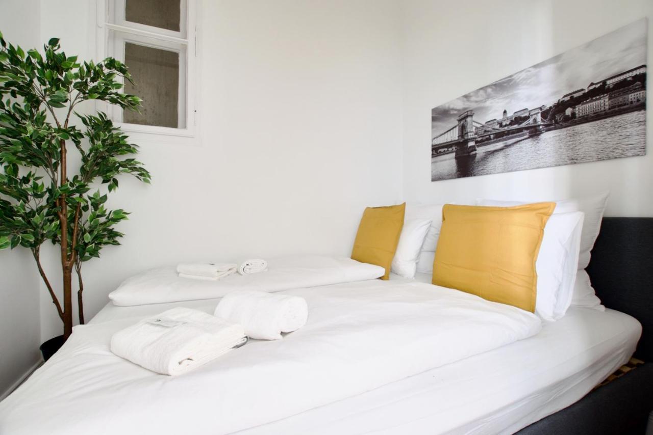Premium Apartment By Hi5- Brody Street 부다페스트 외부 사진