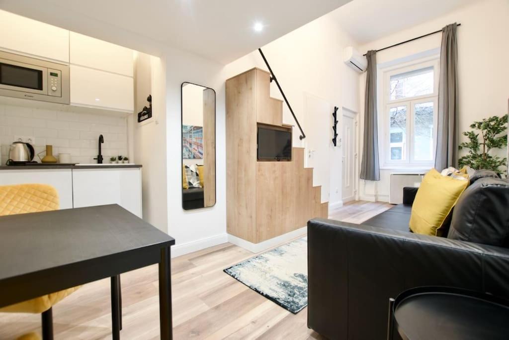 Premium Apartment By Hi5- Brody Street 부다페스트 외부 사진