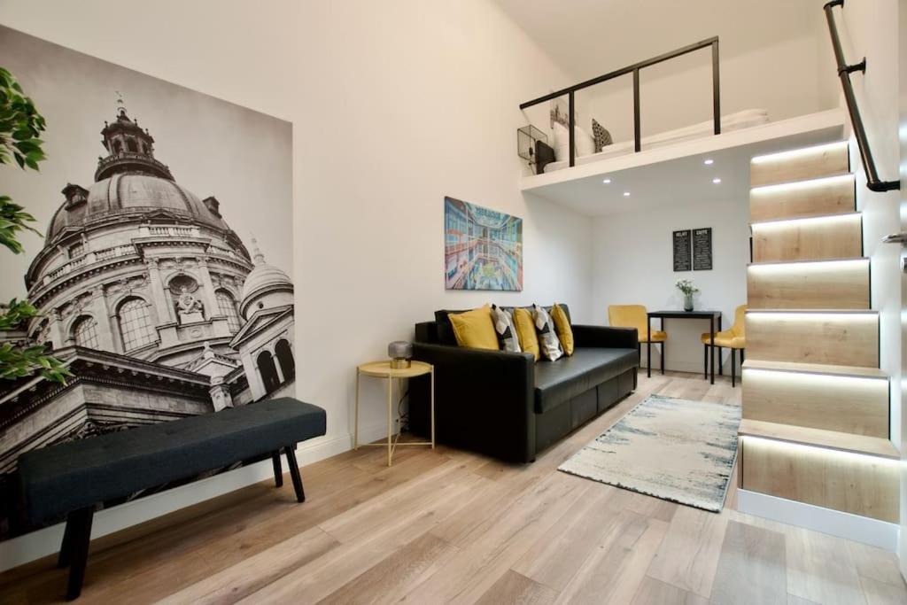 Premium Apartment By Hi5- Brody Street 부다페스트 외부 사진